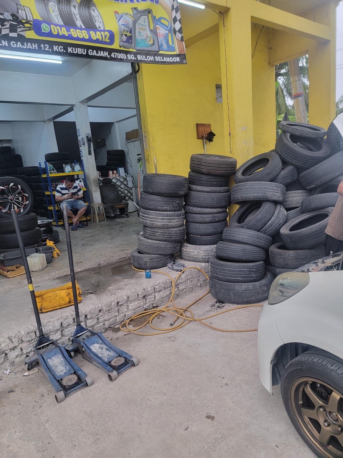 Zada Tyre (New & Second) 4